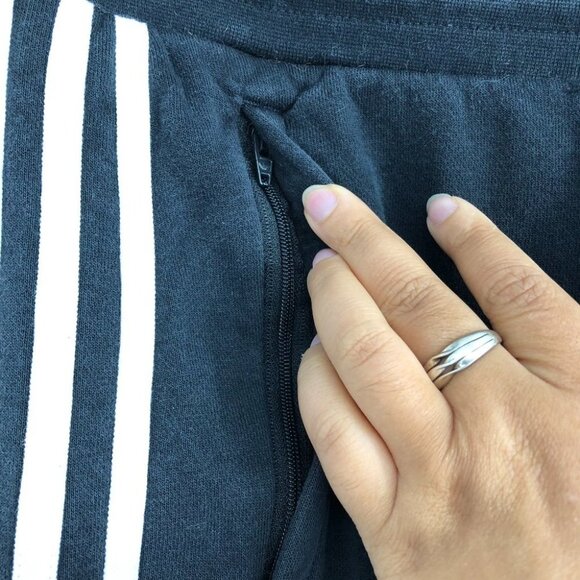 Adidas Junior's black essentials 3 stripes jogger pants size M - Picture 6 of 16